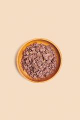 Contenu de la conserve nourriture pour chiens avec viande de cerf